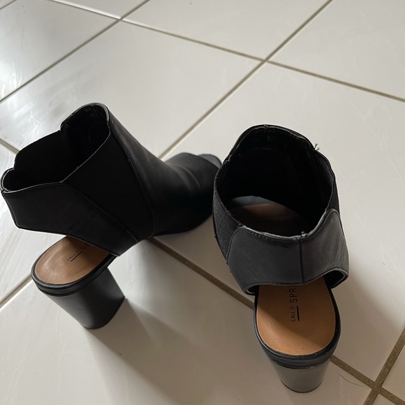 Call it spring heels - Picture 2 of 2